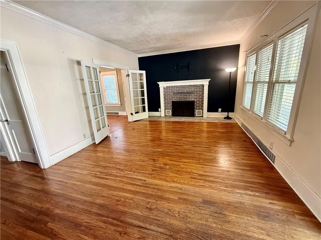 538 W 2nd Street — photo 9