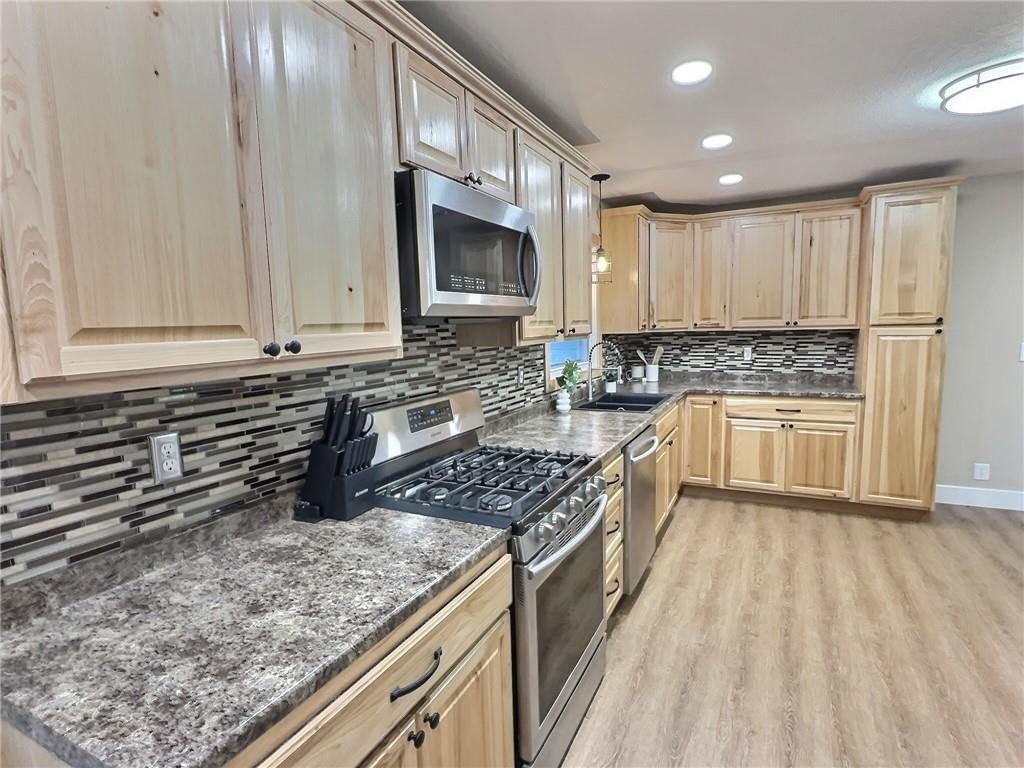 506 W South Street — photo 2