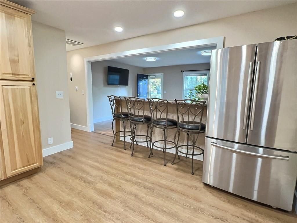 506 W South Street — photo 3