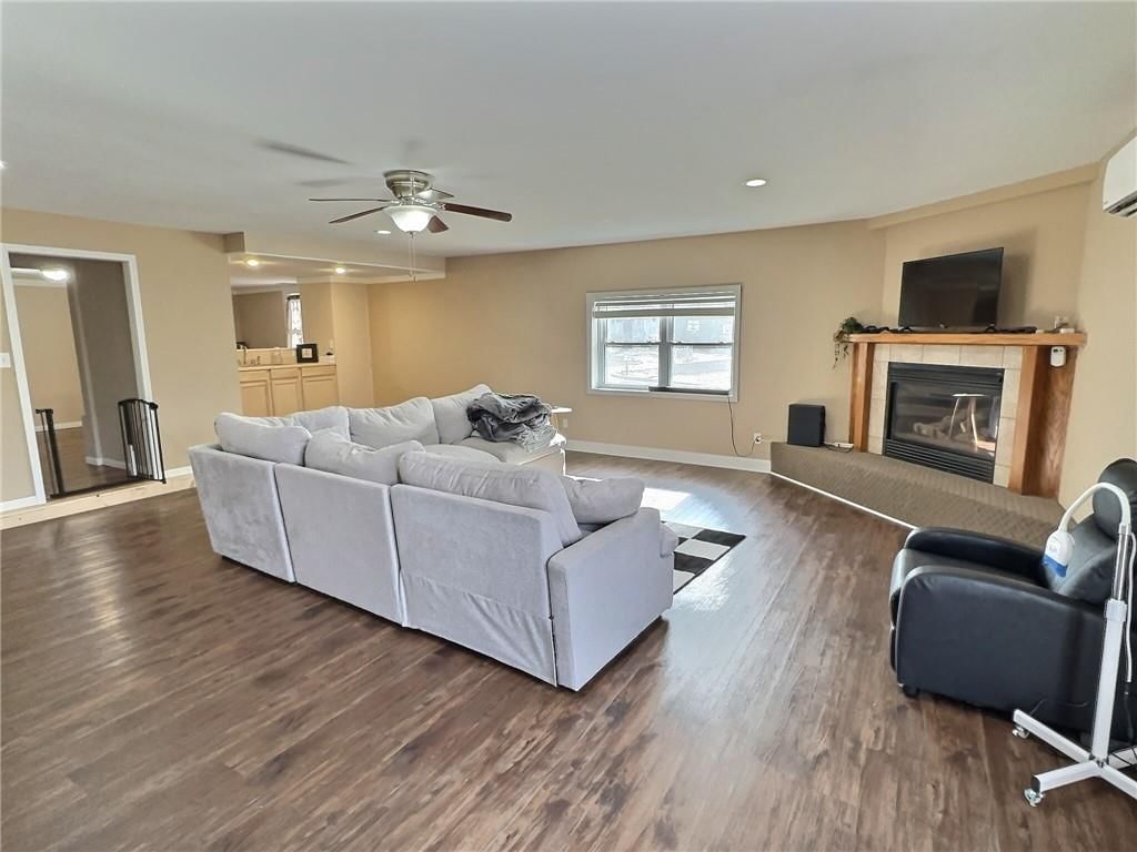 506 W South Street — photo 8