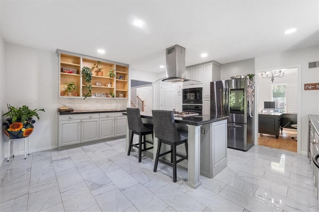 409 NW Locust Drive — photo 13