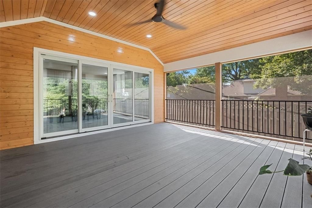 409 NW Locust Drive — photo 27