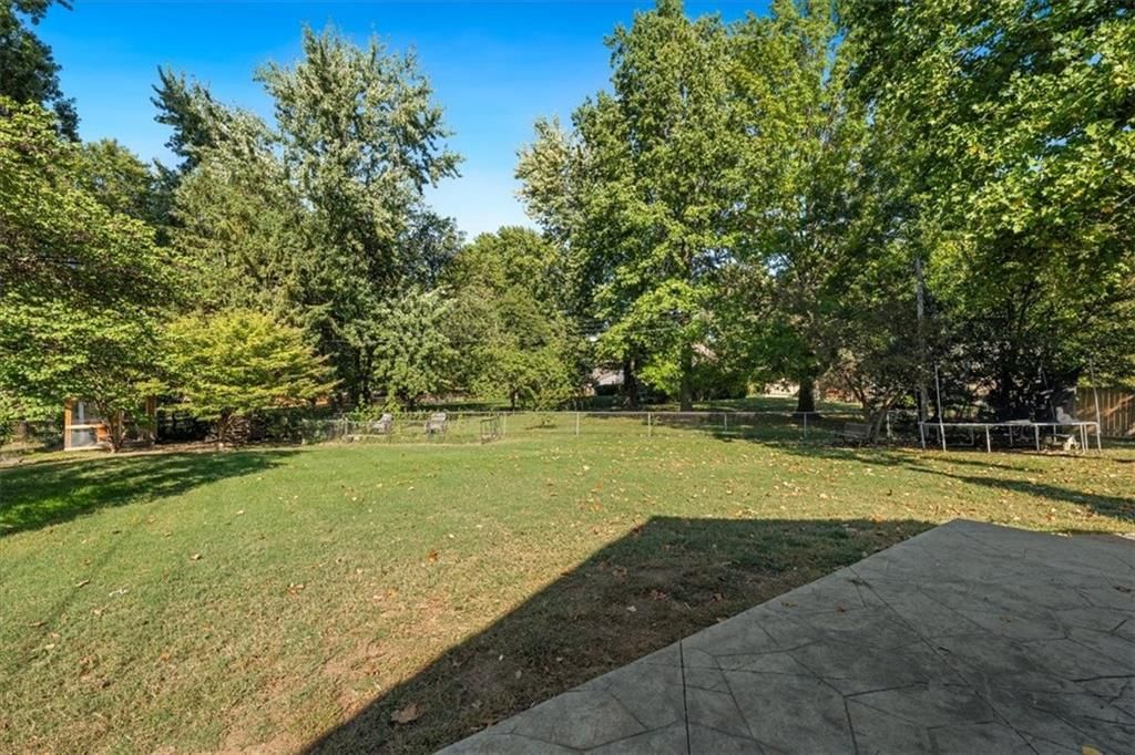 409 NW Locust Drive — photo 31