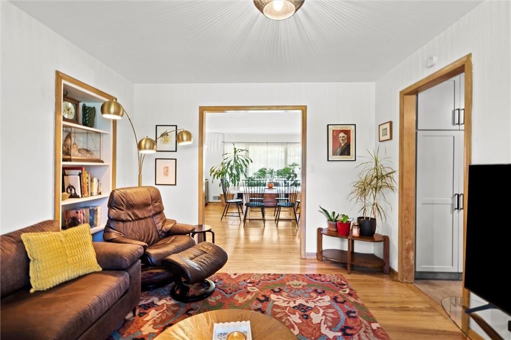 5331 Halsey Street — photo 9