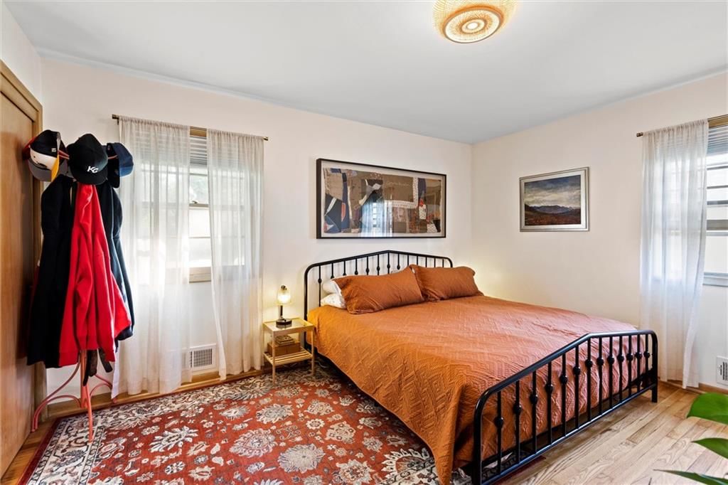 5331 Halsey Street — photo 22