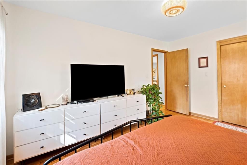5331 Halsey Street — photo 24
