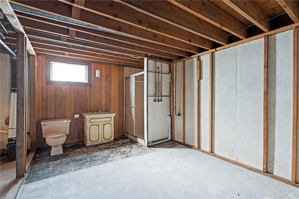 5331 Halsey Street — photo 34