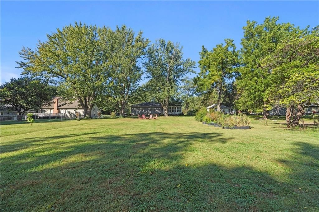 5331 Halsey Street — photo 39
