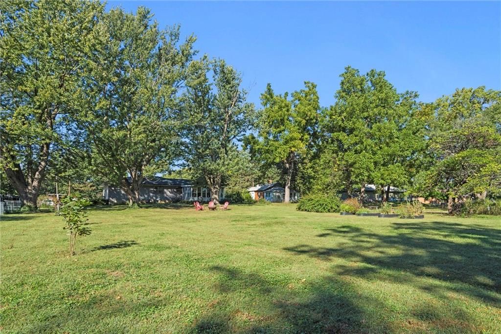 5331 Halsey Street — photo 40