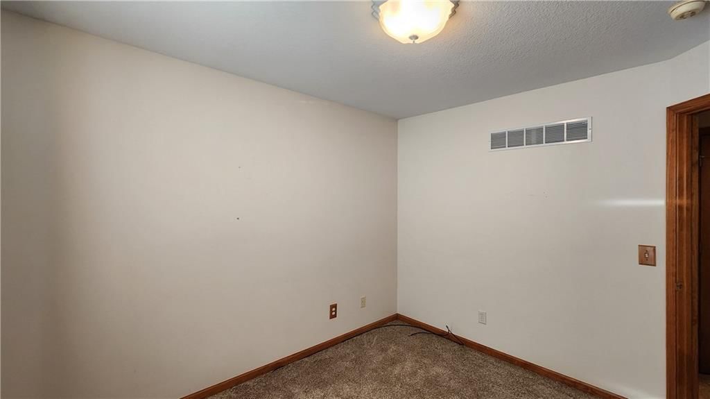 2900 Easton Street — photo 35
