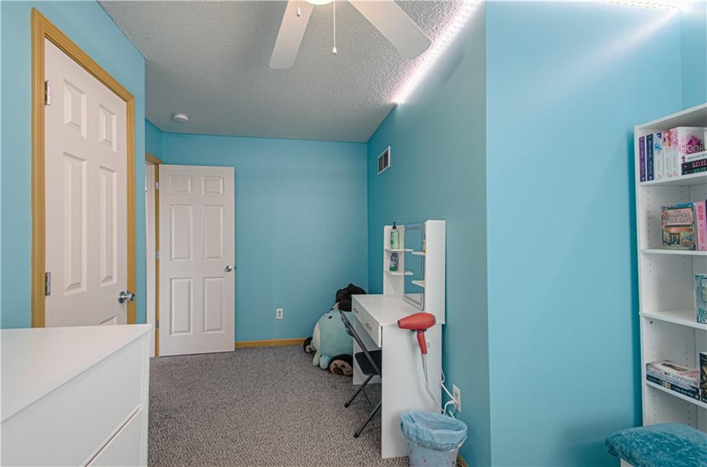 2304 NE 23rd Street — photo 23