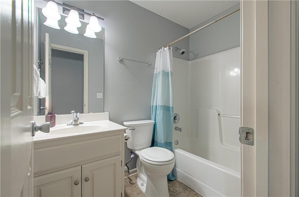 2304 NE 23rd Street — photo 24