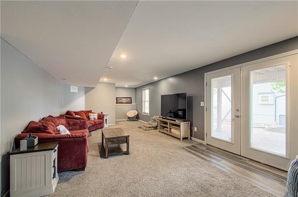 2304 NE 23rd Street — photo 29