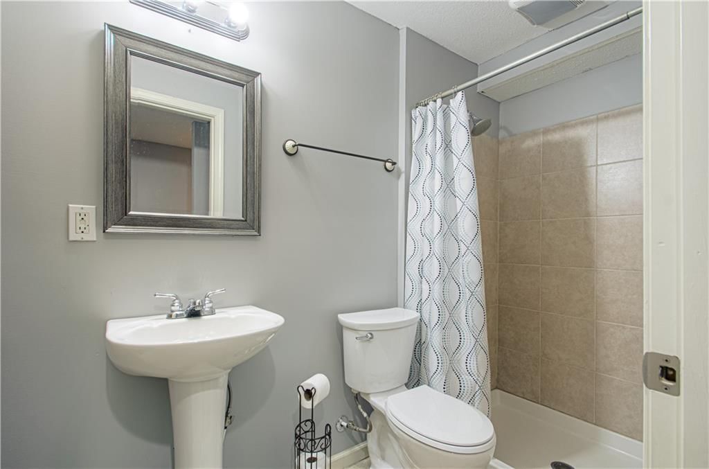 2304 NE 23rd Street — photo 31