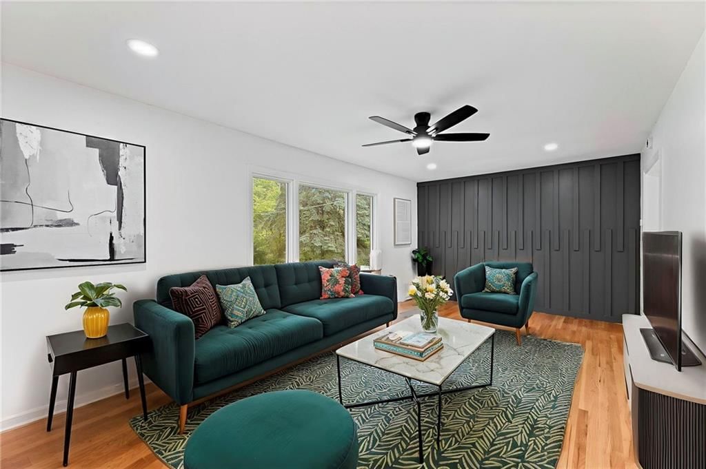 712 W 91st Street — photo 10
