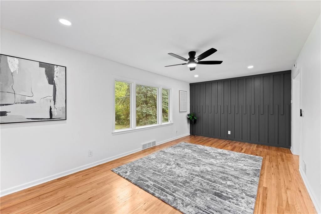712 W 91st Street — photo 11