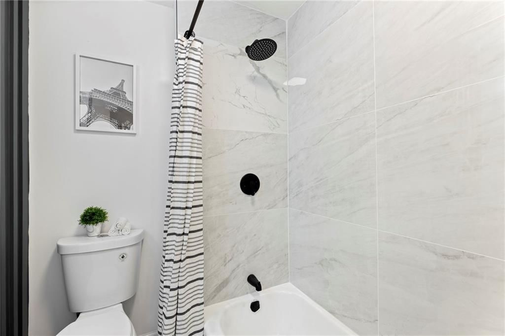 712 W 91st Street — photo 16
