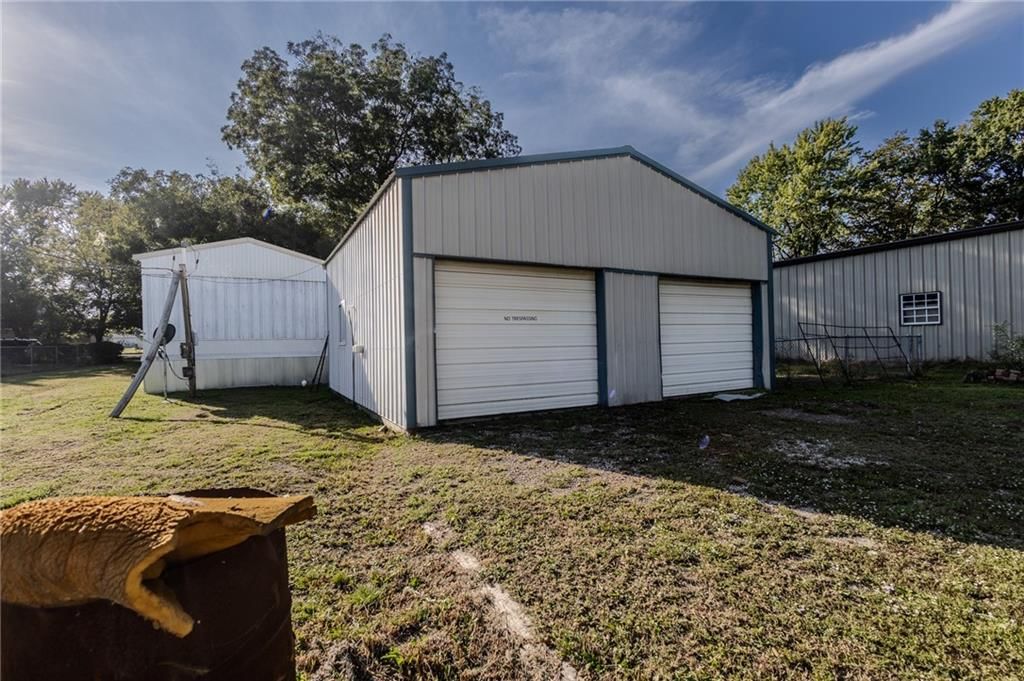 317 Etchen Boulevard — photo 41