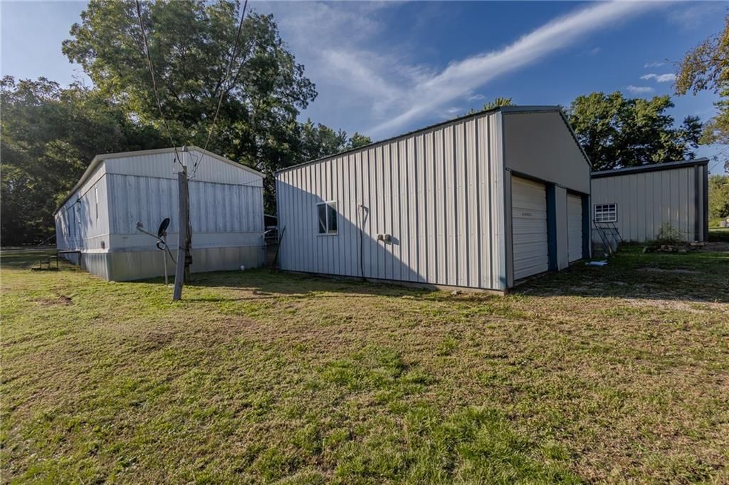 317 Etchen Boulevard — photo 43