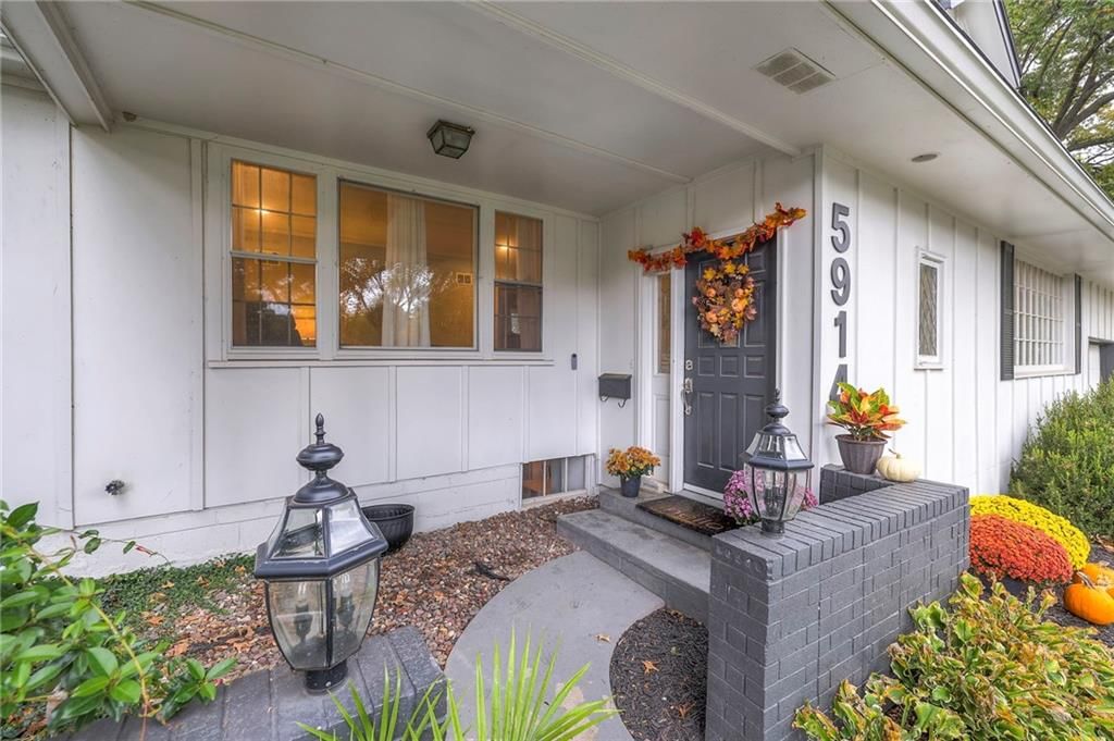5914 Granada Street — photo 3