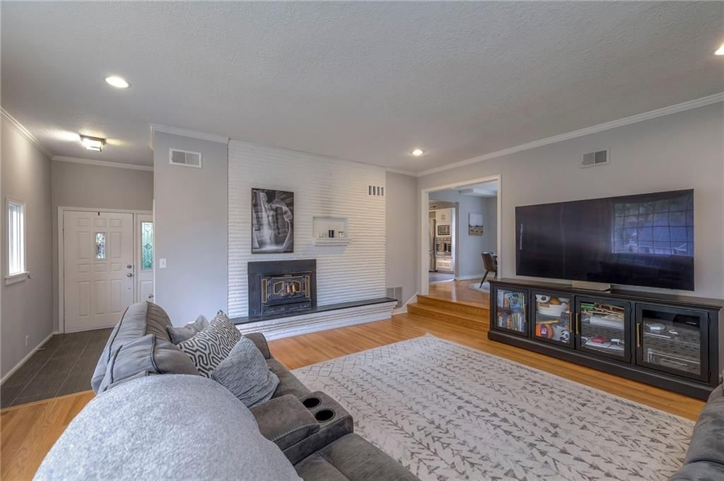 5914 Granada Street — photo 7