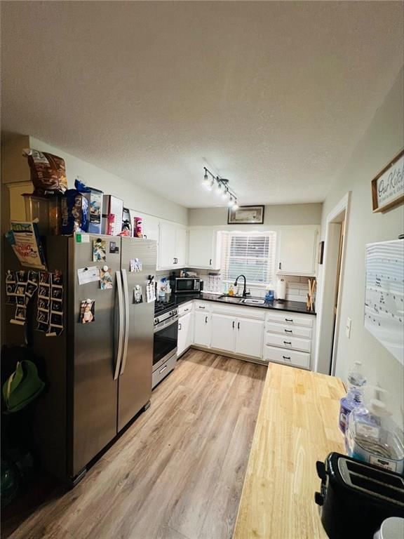 212 W Washington Street — photo 4