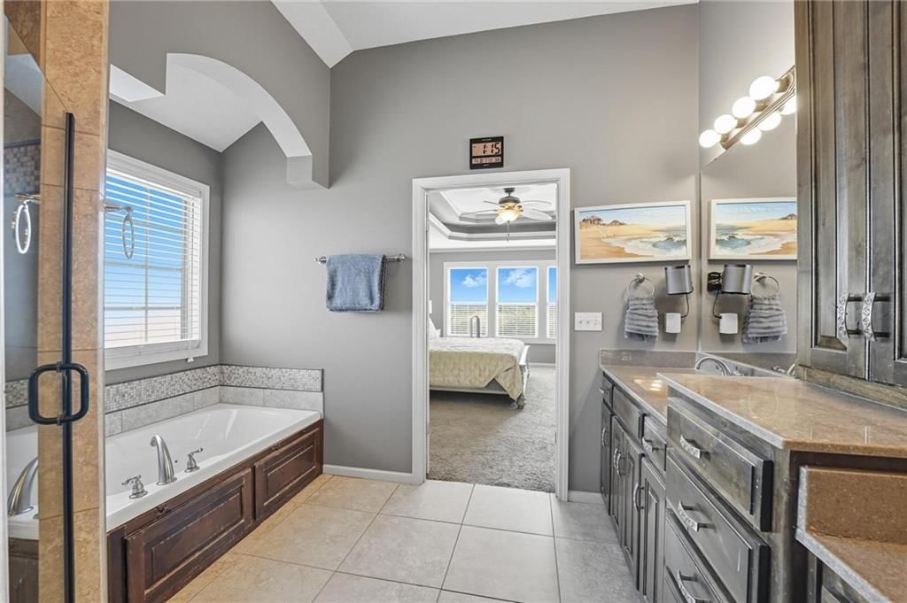 3835 NE 88th Terrace — photo 36