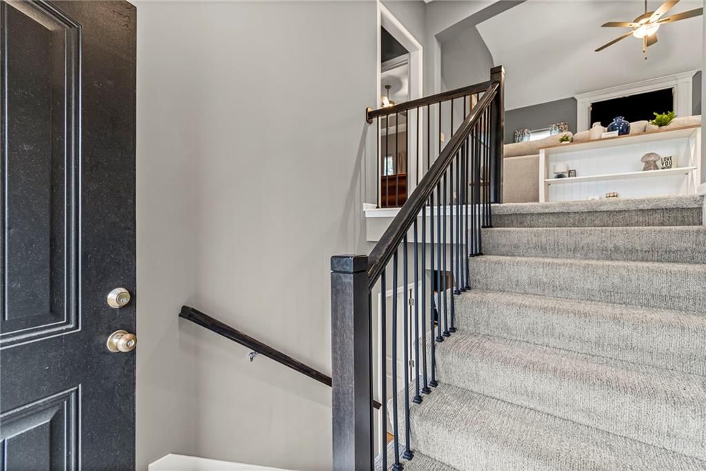 1020 Poplar Lane — photo 4