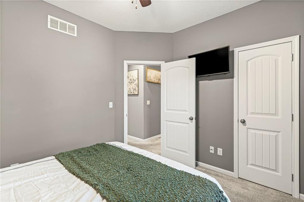 1020 Poplar Lane — photo 21