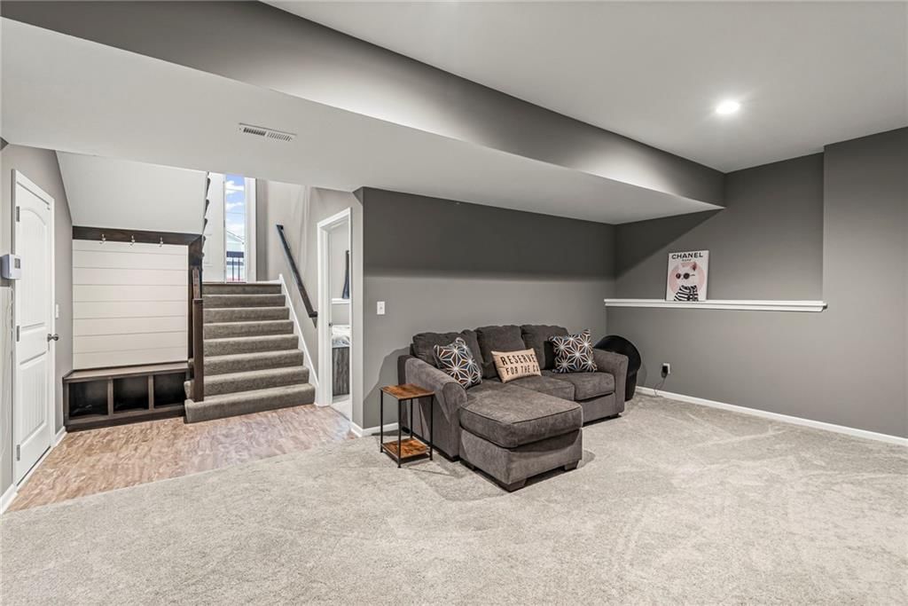 1020 Poplar Lane — photo 27