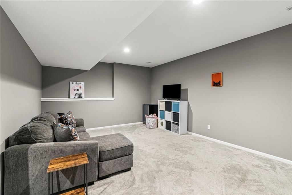1020 Poplar Lane — photo 28