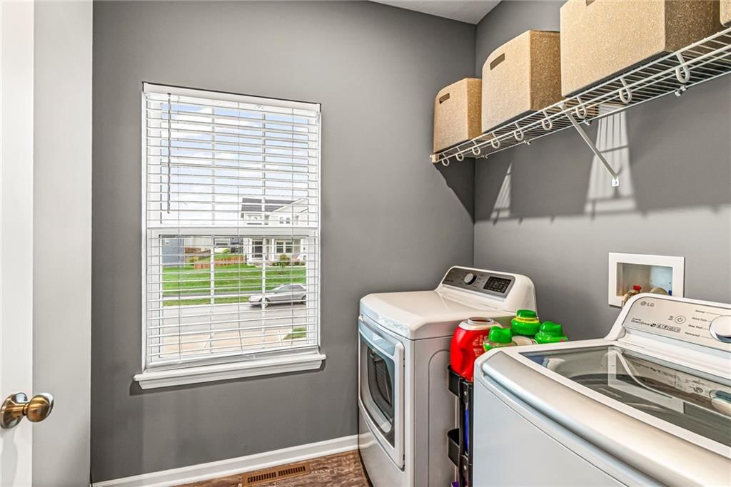 1020 Poplar Lane — photo 31