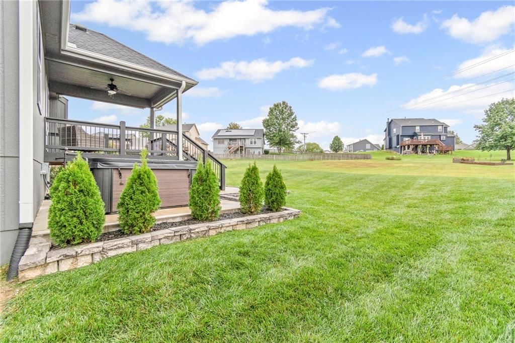 1020 Poplar Lane — photo 32