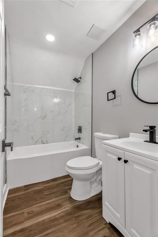 548 Freeman Avenue — photo 18