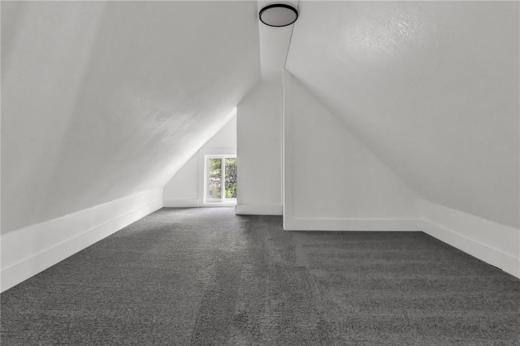 548 Freeman Avenue — photo 20