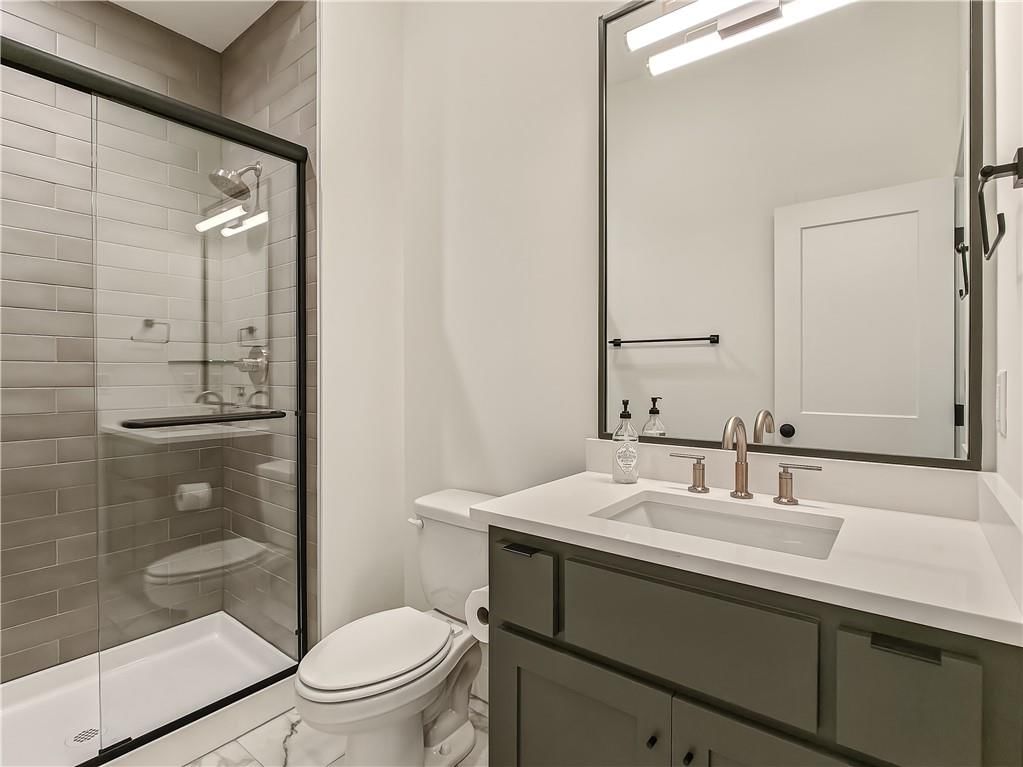 2452 W 179th Street — photo 7
