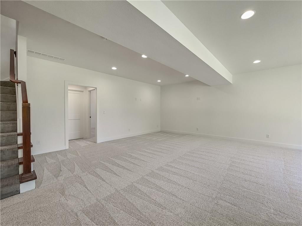 2452 W 179th Street — photo 39