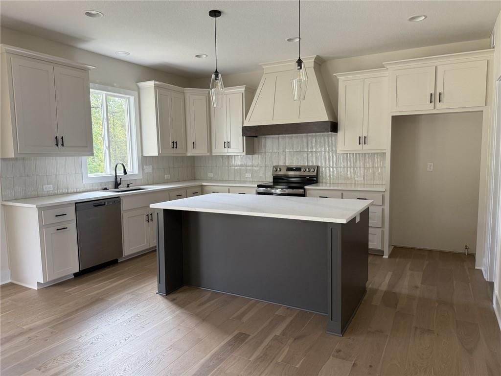 9007 N Poplar Avenue — photo 5