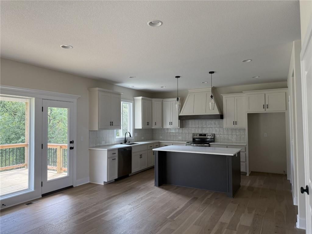 9007 N Poplar Avenue — photo 9