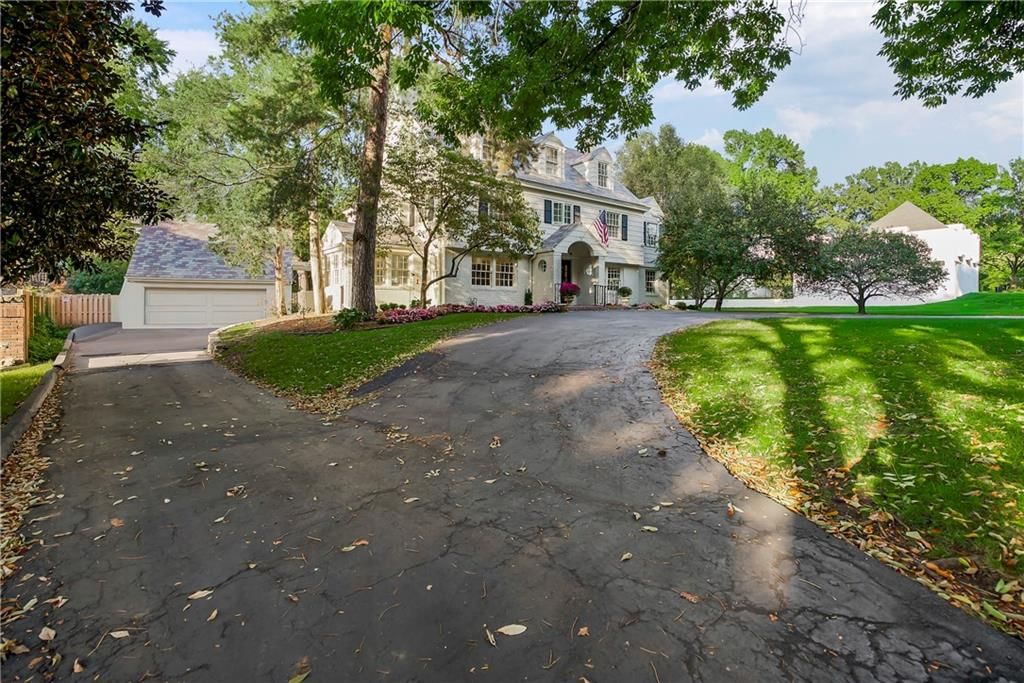 1208 W 57th Terrace — photo 4
