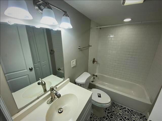 Photo 18 of 20 - 4314 Paseo Boulevard