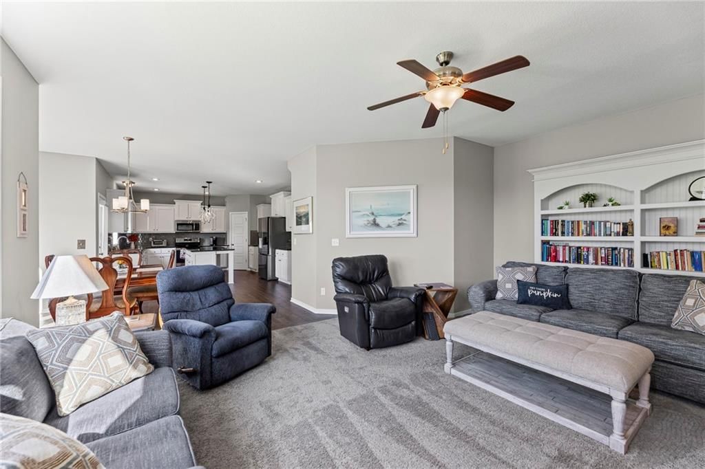 3414 N 128th Terrace — photo 9