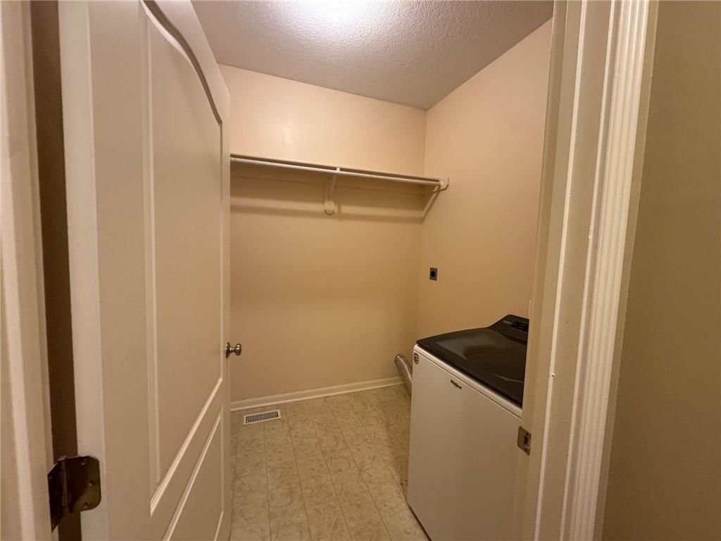 21928 W 121 Street — photo 11