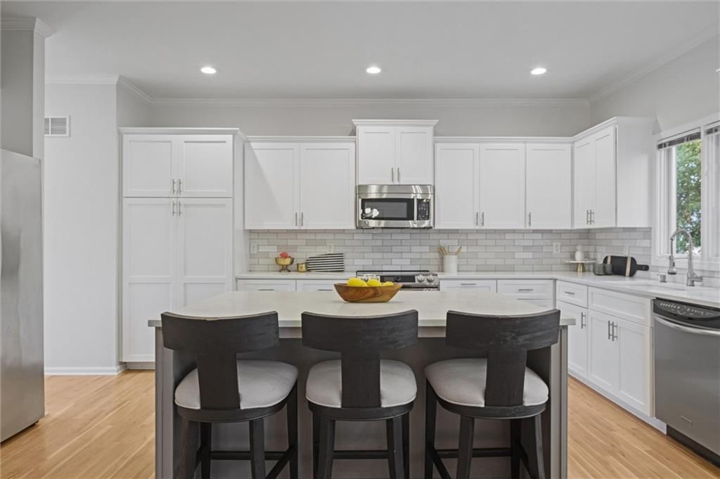 14209 Hadley Street — photo 11