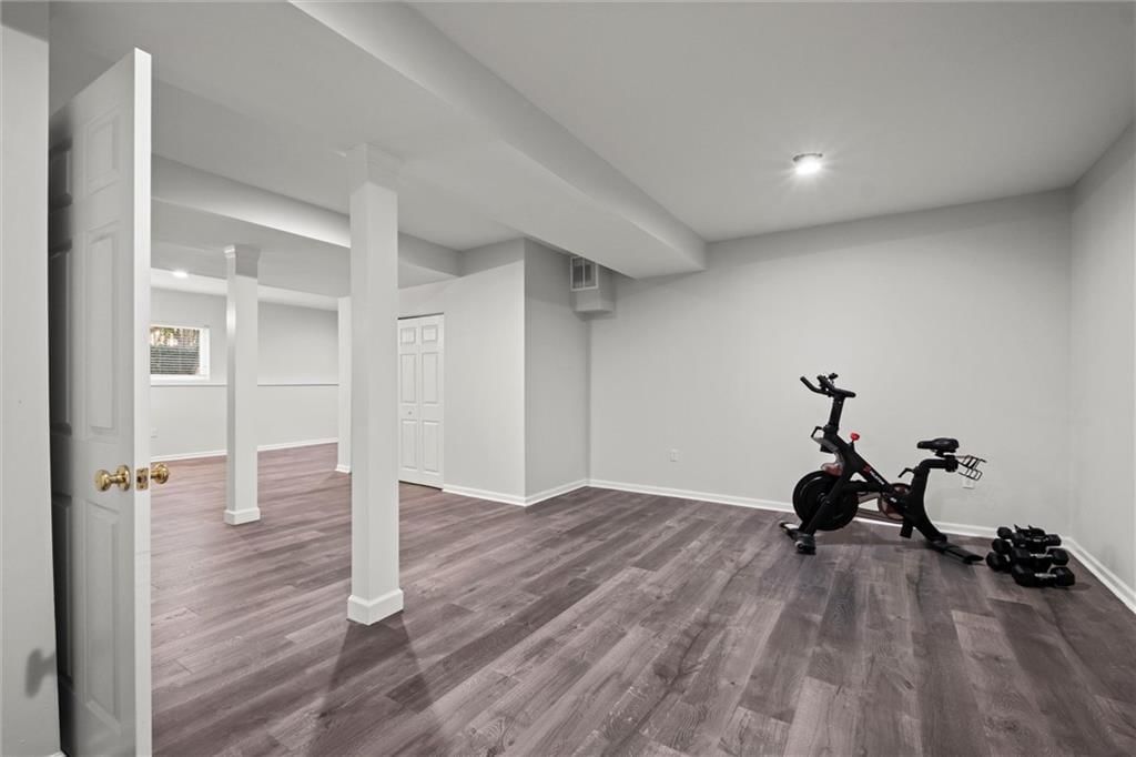 14209 Hadley Street — photo 34