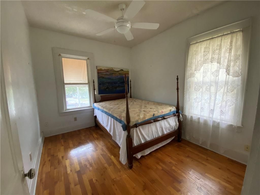313 N Esplanade Street — photo 9