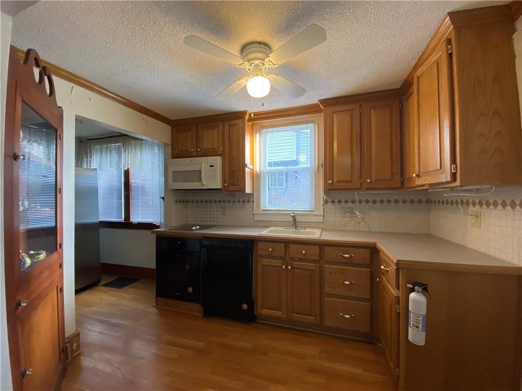 313 N Esplanade Street — photo 25