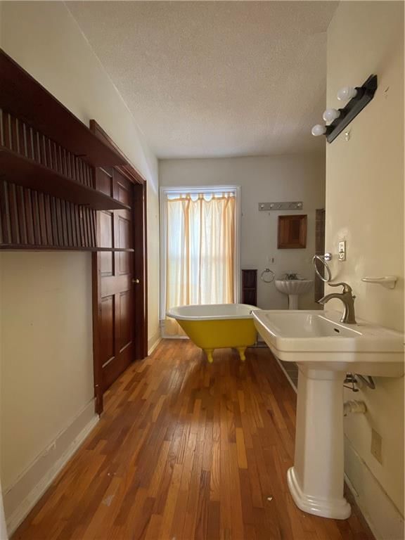 313 N Esplanade Street — photo 36