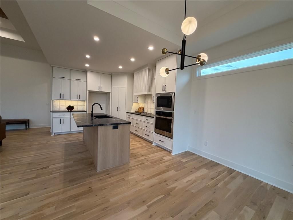 22448 W 89th Terrace — photo 11