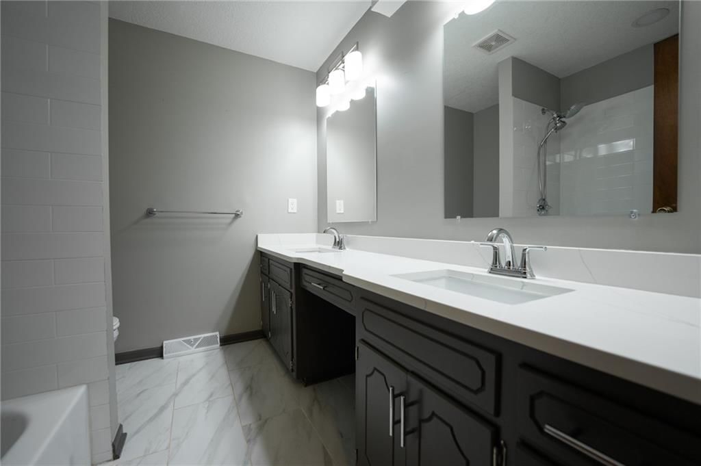 801 E Piatt Lane — photo 21